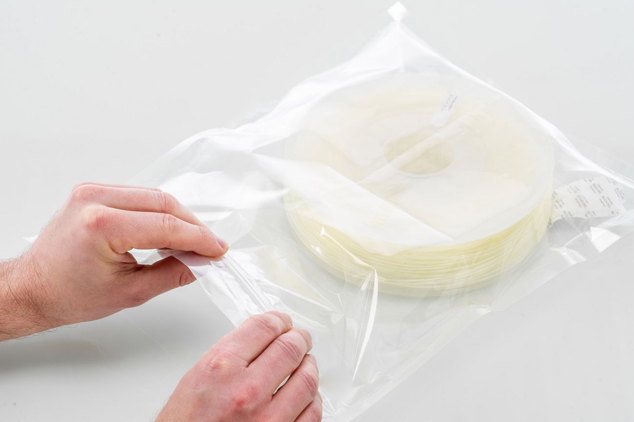 un sac anti-humidité permet de garder la bobine de PVA au sec